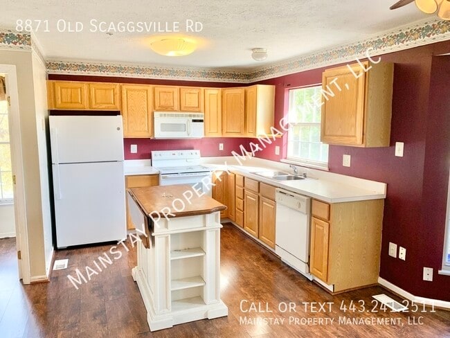 Building Photo - 8871 Old Scaggsville Rd