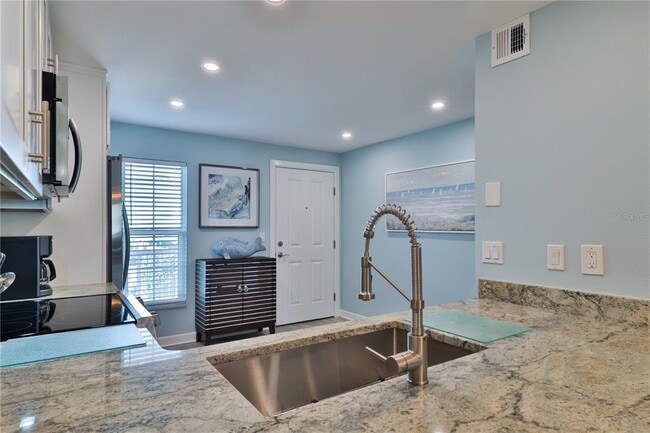 Building Photo - 3801 S Atlantic Ave