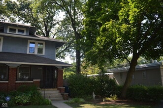 Building Photo - 6048 N College Ave