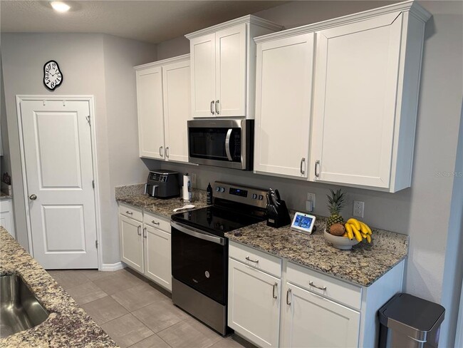 Foto del edificio - 10437 Laxer Cay Loop