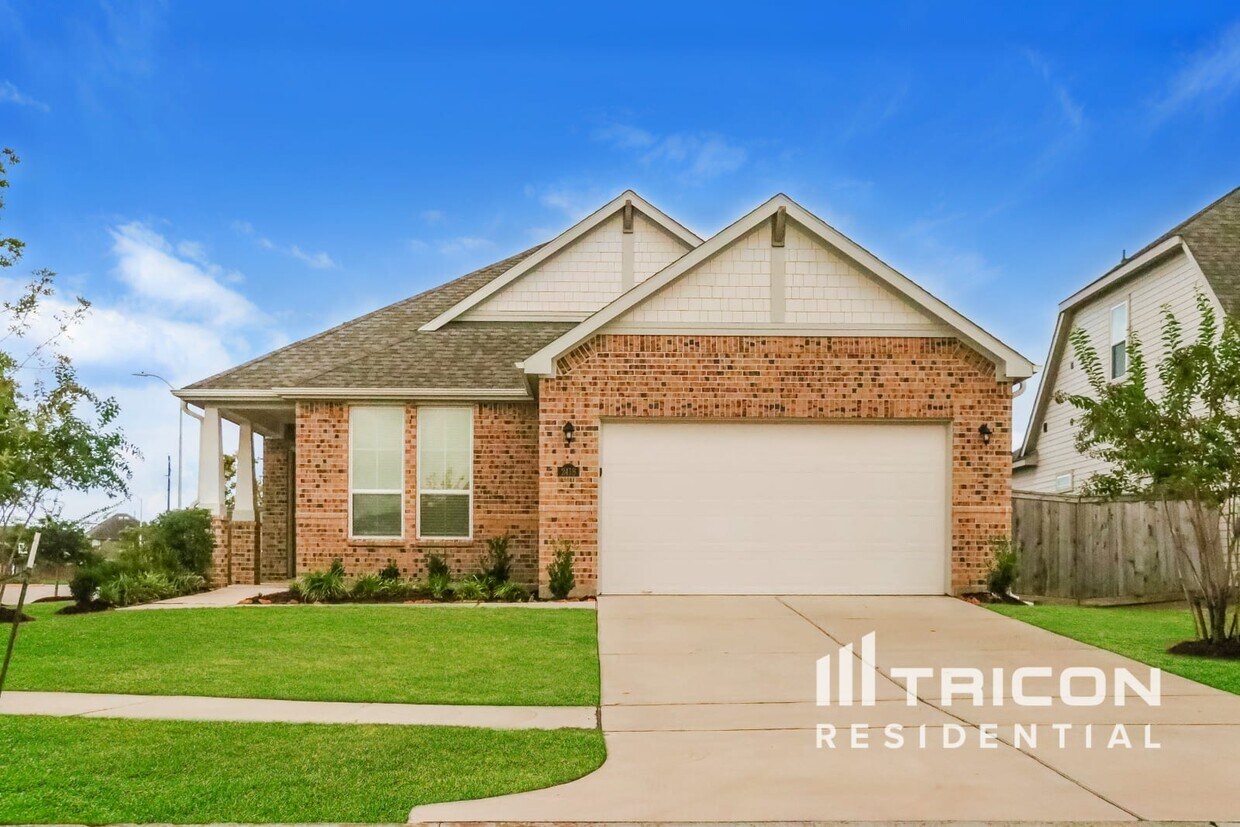 Foto principal - 2418 Foster Hl Rd