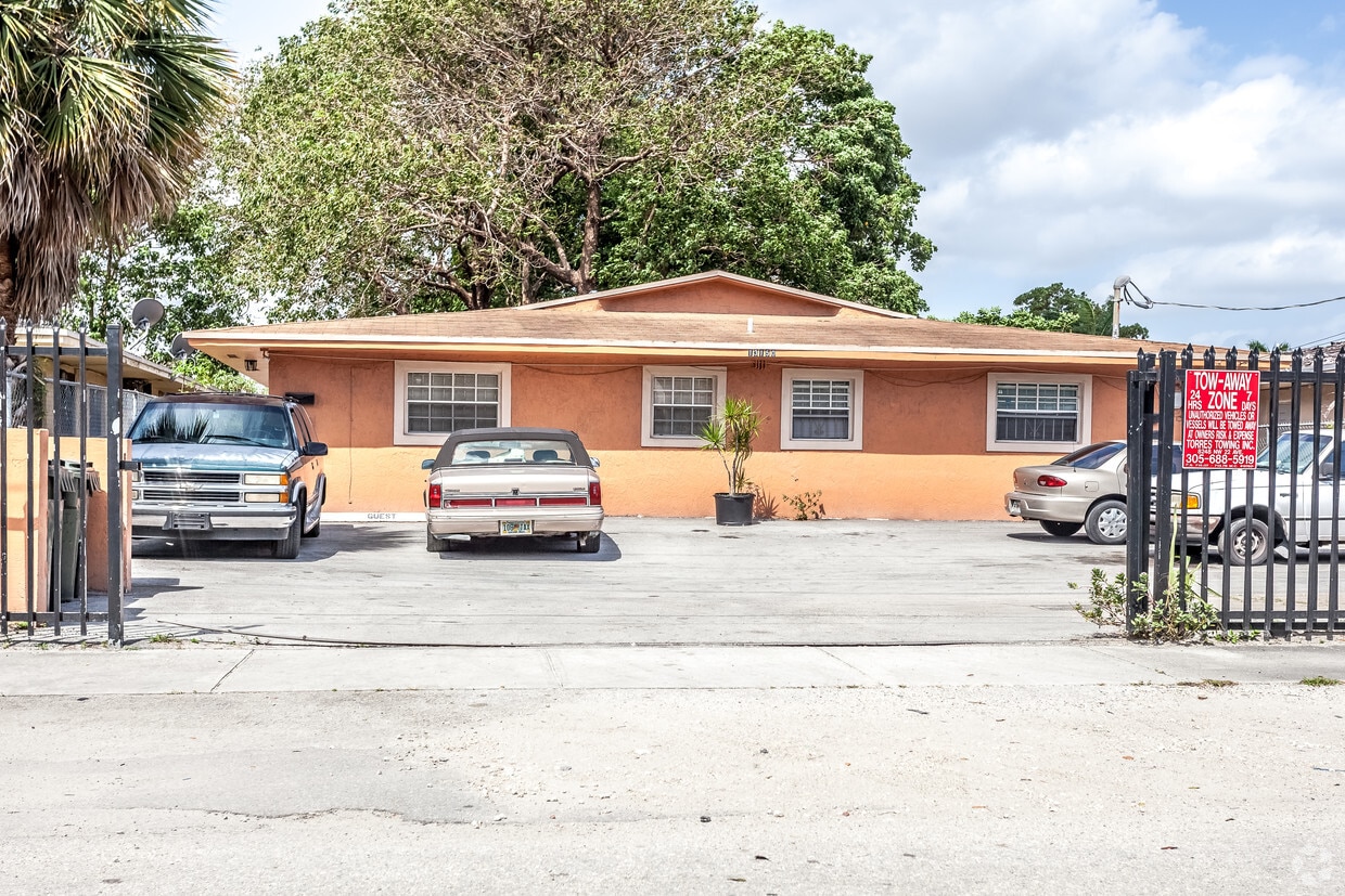 Primary Photo - 13150 Aswan Rd