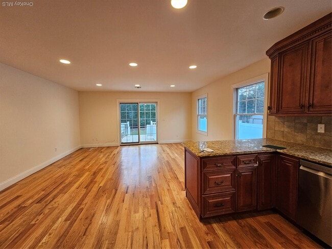 Building Photo - 11A 16th St