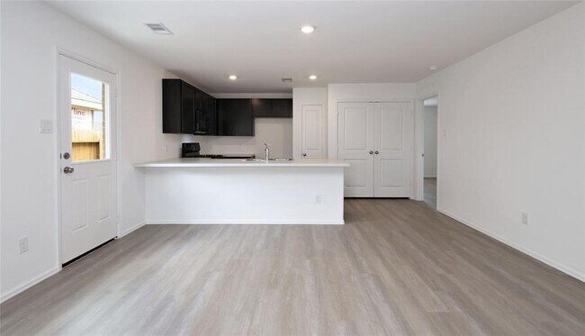 Building Photo - 8831 Wooster Trails Dr