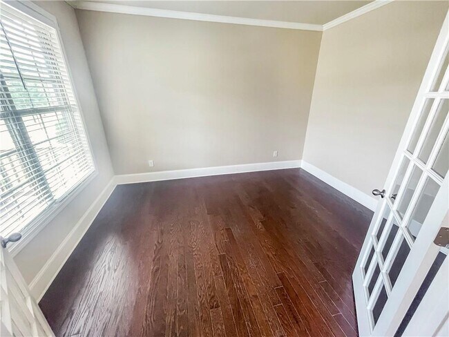 Building Photo - 5840 Zelkova Dr