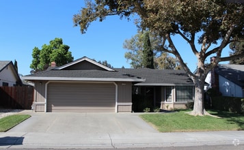 Building Photo - 1379 Coolidge Pl
