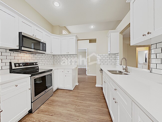 Building Photo - 10612 Cami Ct