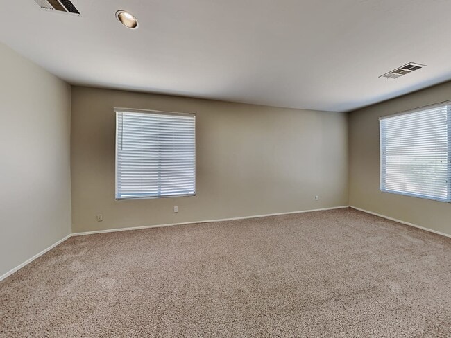 Building Photo - 17549 W Lavender Ln