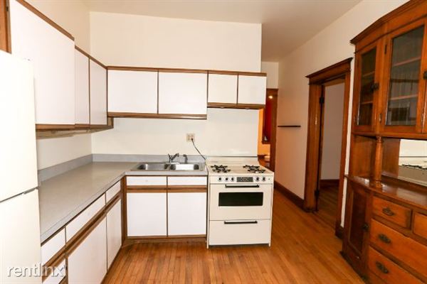 Building Photo - 2317 W Iowa St