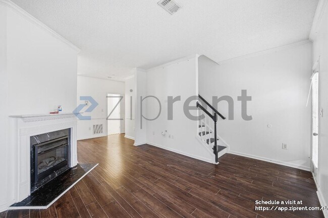 Foto del edificio - 584 Windsor St SW