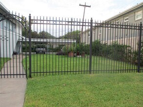 Building Photo - 3607 Murworth Dr