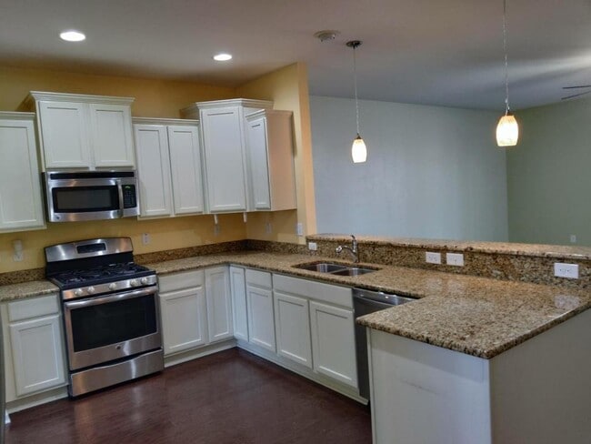 Foto del edificio - 128 Carolina Wren Ave
