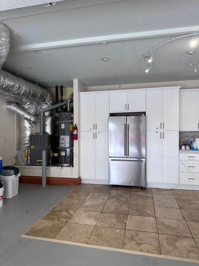 Building Photo - $5,500/month – Spacious Daly City Home for Rent