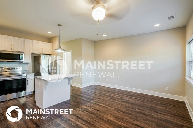 Building Photo - 122 Hartsville Ct