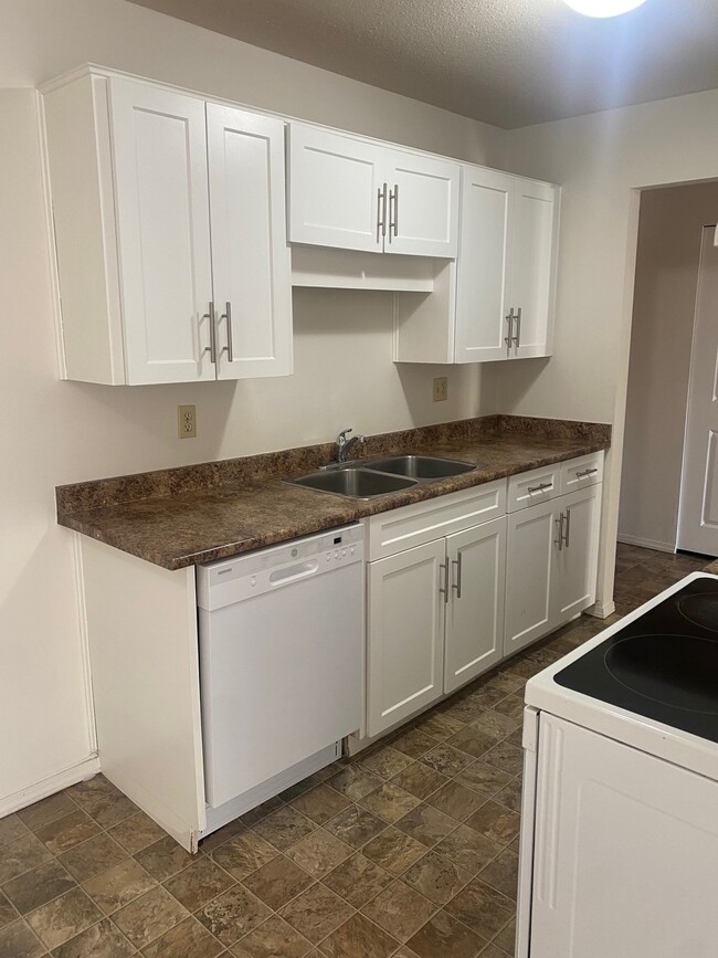 Building Photo - Katharine Apartments