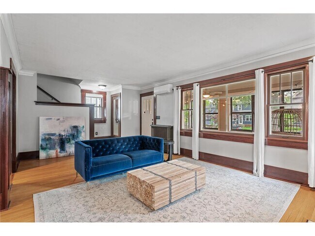 Building Photo - 3308 Aldrich Ave S
