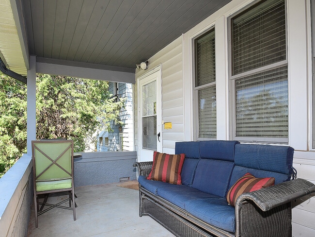 Photo - 5022 Izard St House