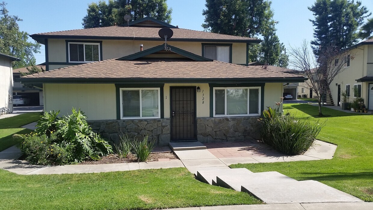 1328 Primrose St, Upland, CA 91786 House Rental in Upland, CA