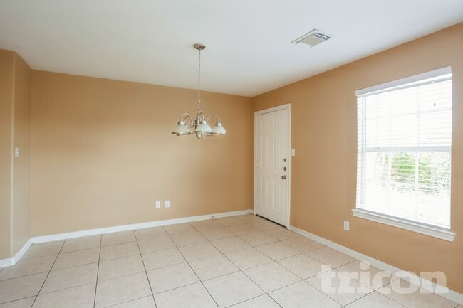 Building Photo - 6128 Silver Leaf Dr