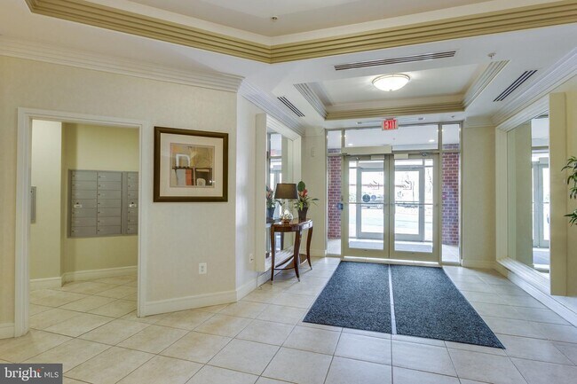 Foto del edificio - 4490 Market Commons Dr