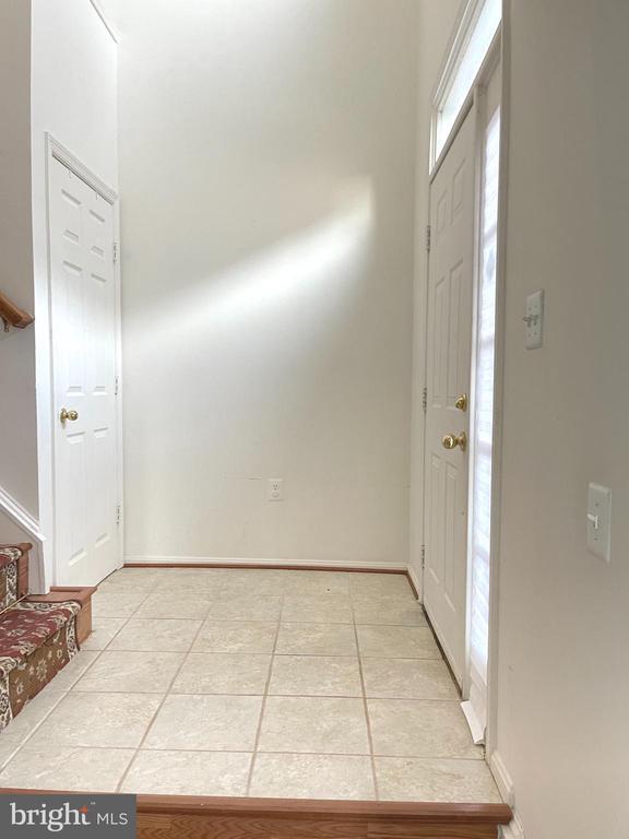 Building Photo - 4080 Fountainside Ln