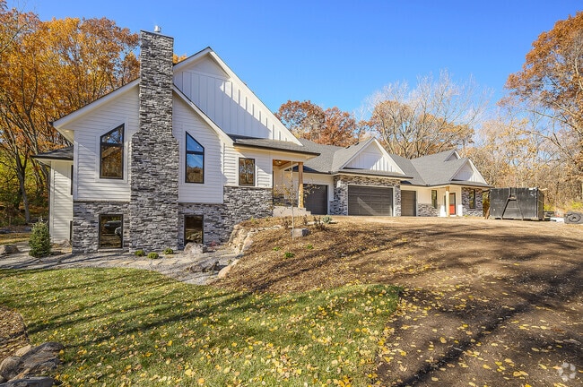 Building Photo - 12121 Galaxie Ave