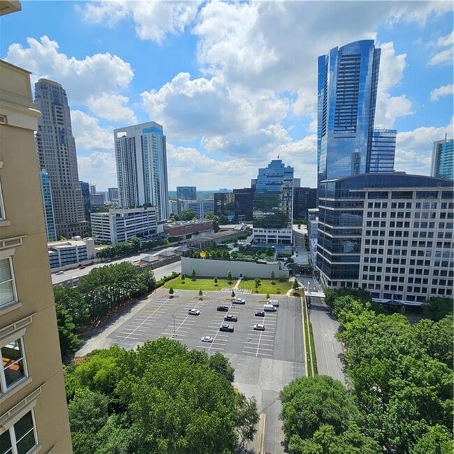 Building Photo - 3334 Peachtree Rd NE