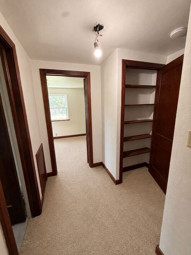 Foto del edificio - 4861 Bull Creek Rd