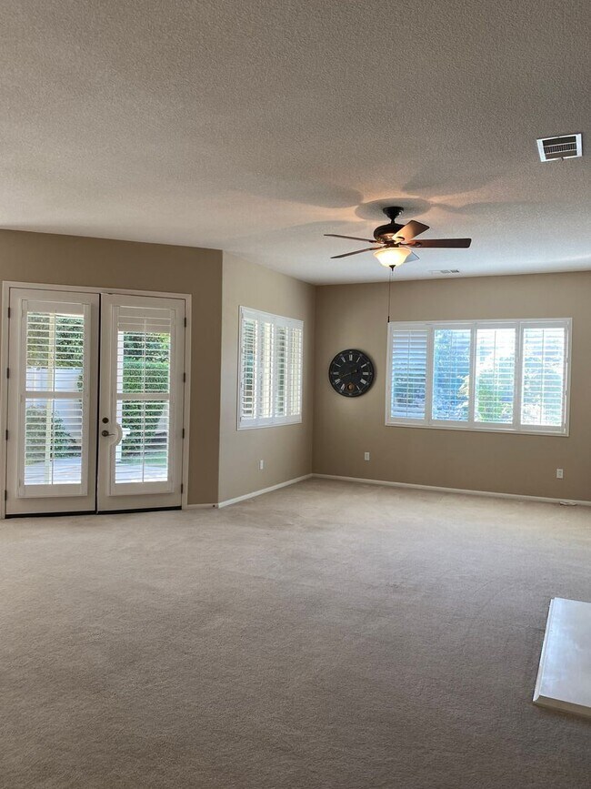 Foto del edificio - Beautiful Home in 55+ Community