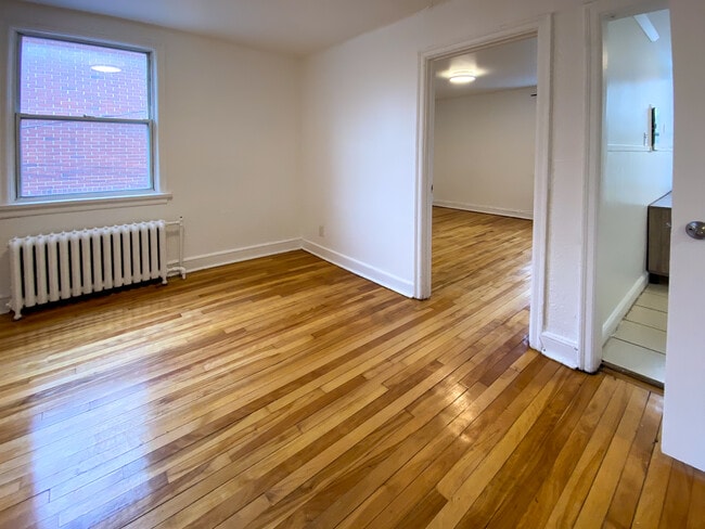 Building Photo - 67 Sweetland Ave