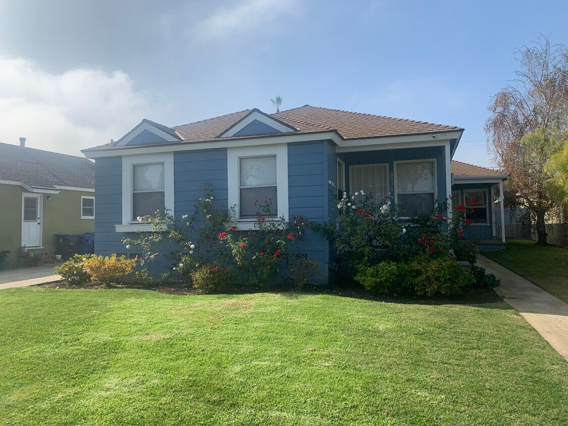 8373 Dunbarton Ave Unit Front, Los Angeles, CA 90045 Apartments in