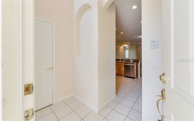 Building Photo - 2121 Cypress Villas Dr