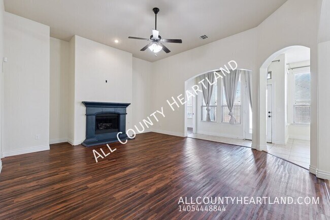 Foto del edificio - 1403 Zachary Ln