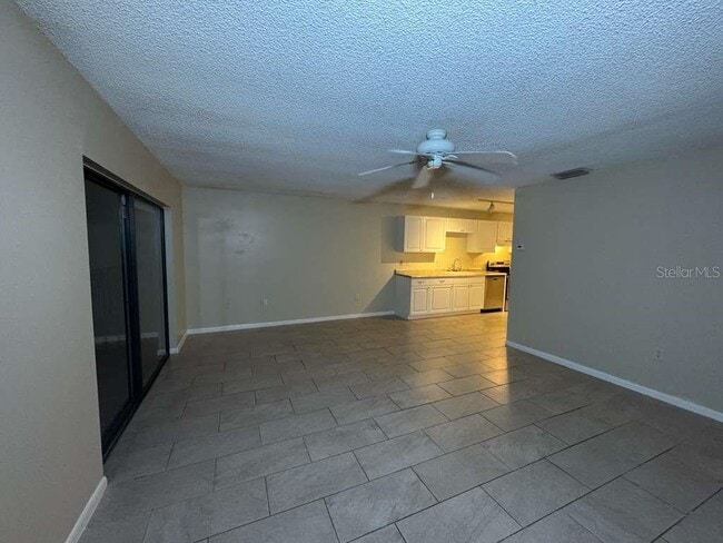 Building Photo - 2050 Oleander Blvd
