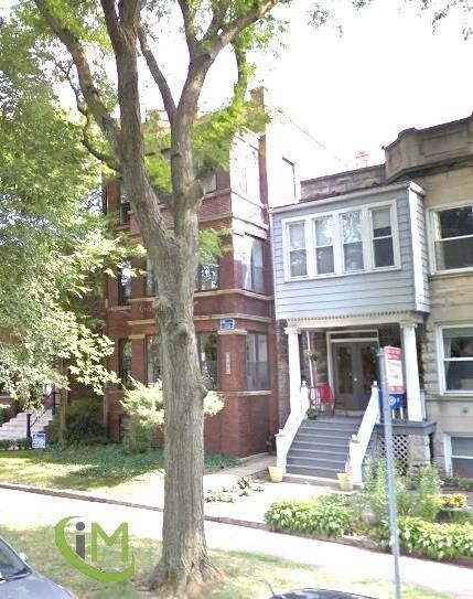 Building Photo - 1441 W Berteau Ave