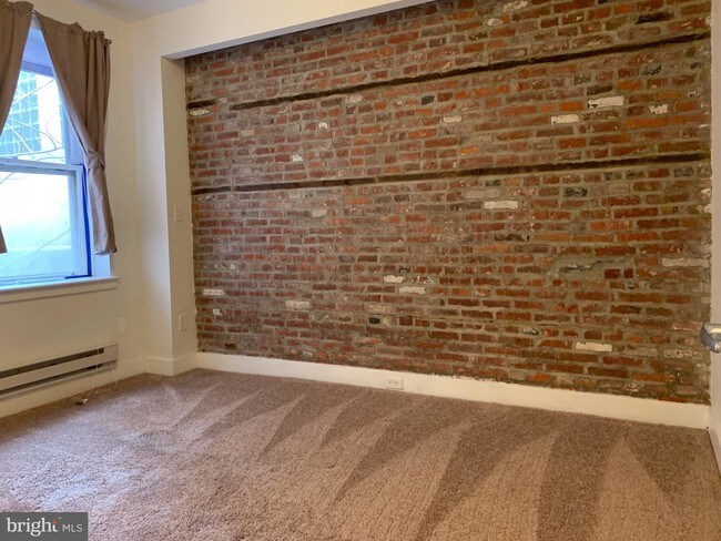 Foto del edificio - 330 S Juniper St