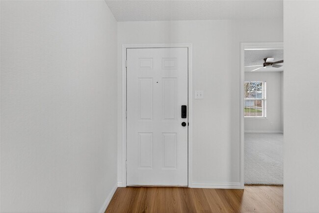 Foto del edificio - 145 Brushy Creek Ln