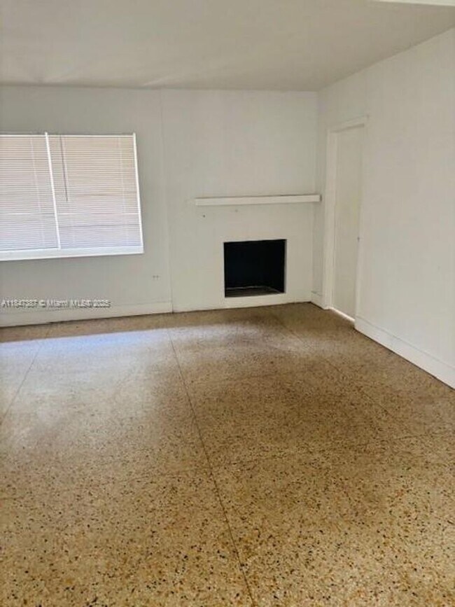 Foto del edificio - 4950 N Miami Ave