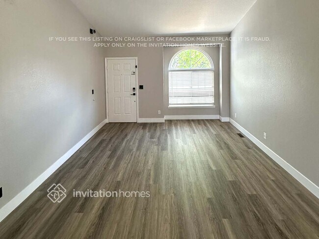 Building Photo - 5550 E 130th Dr