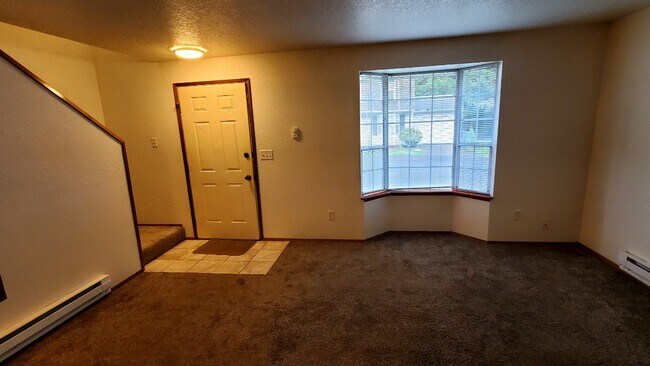 Foto del edificio - 821 Kaiser Rd NW