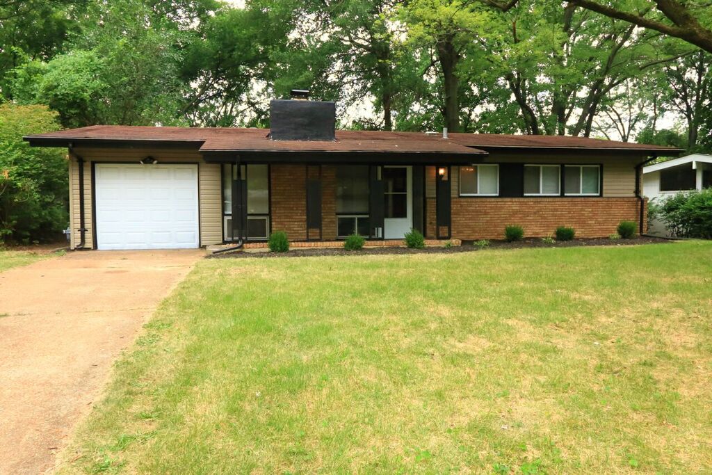 Primary Photo - 2480 Allen