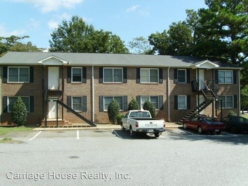 Foto principal - 4 br, 2 bath Apartment - 109 Barrington Drive