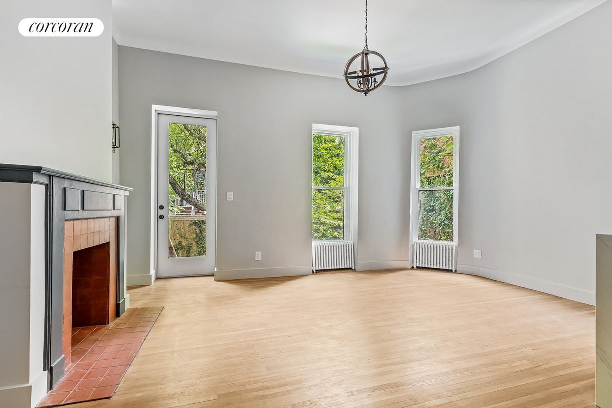 Foto principal - 149 Willow St