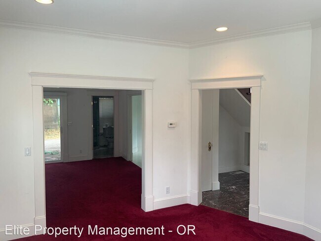 Foto del edificio - 2 br, 1 bath House - 728 NW 12th St