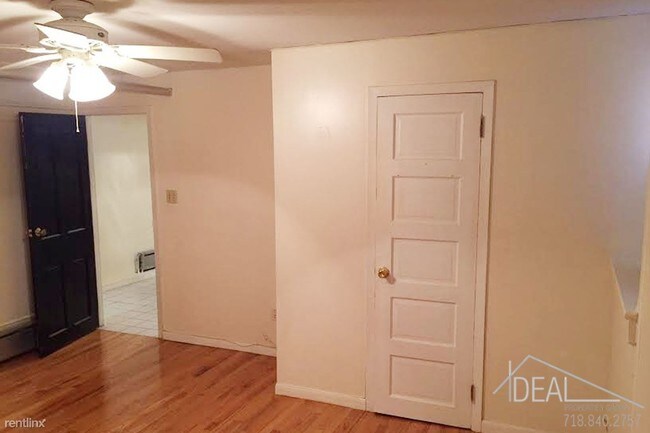 Foto del edificio - 345 Lincoln Pl