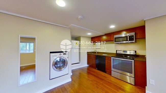 Building Photo - 518 2nd St