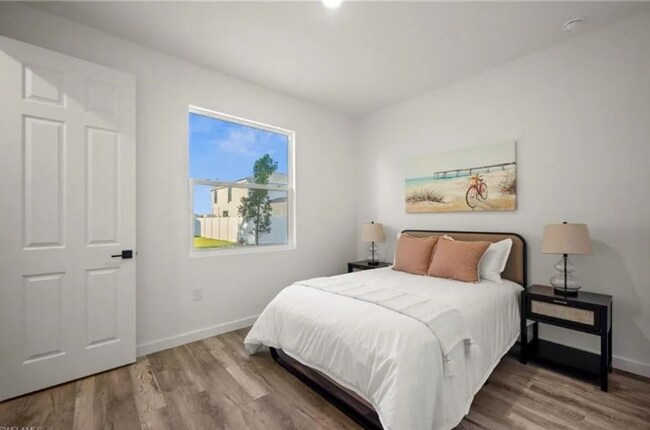 Building Photo - Home in Cape Coral – Modern Design. 1 mont...