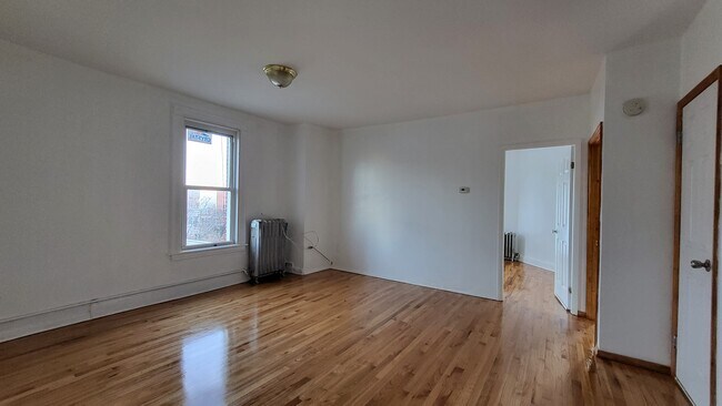 Livinging Room - 449 Senator St