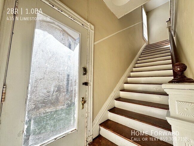 Foto del edificio - 435 N Limestone-B