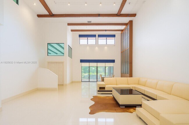 Building Photo - 9318 NW 50th Doral Cir S